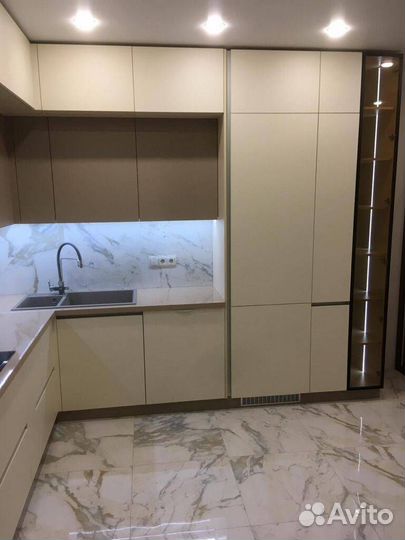 Кухонный гарнитур от производителя. Кухня по разме