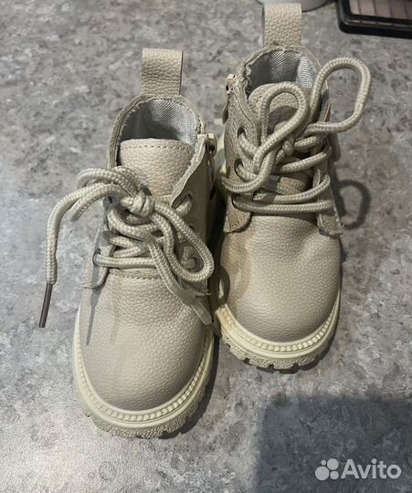 Ботинки демисезонные 22