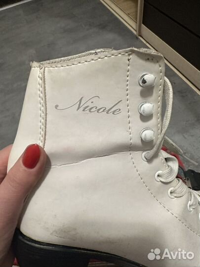 Коньки женские 36 размер