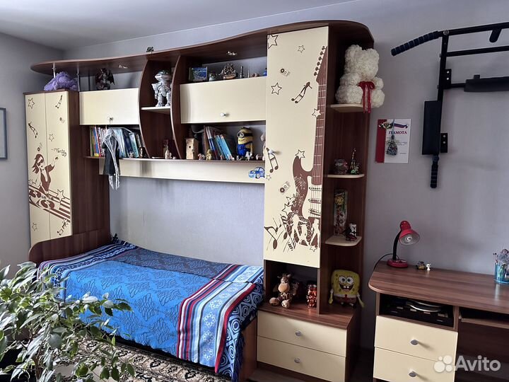 Спальный гарнитур