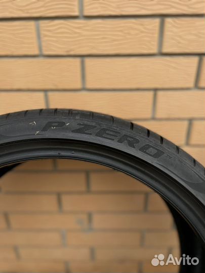 Pirelli P Zero 245/35 R20 95Y