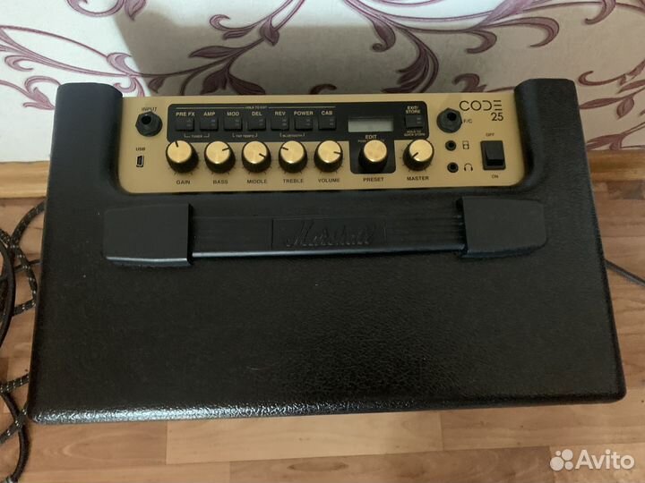 Комбоусилитель marshall code 25