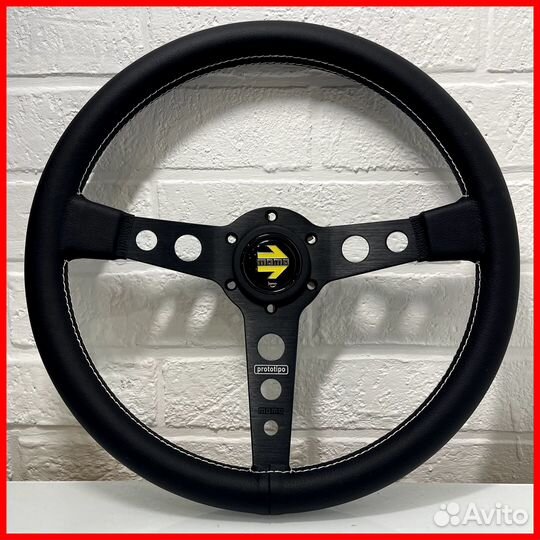 Спортивный руль Momo Prototipo