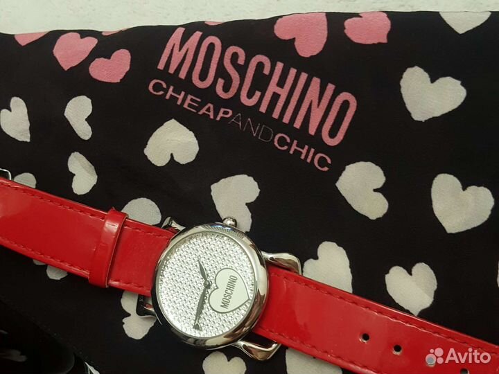 Часы moschino оригинал с чеком б.у