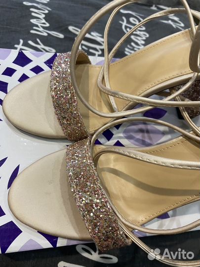 Босоножки женские 39-40 размер