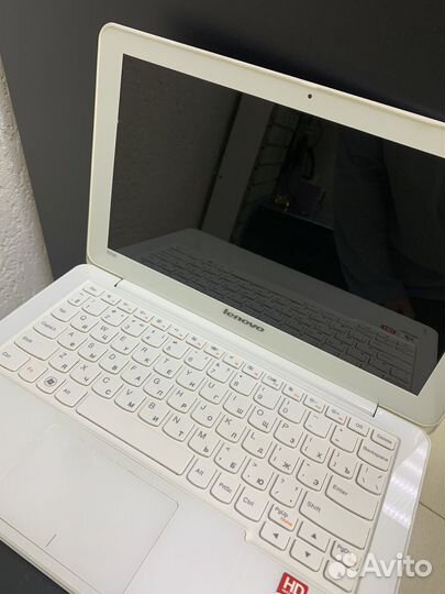 Lenovo S206