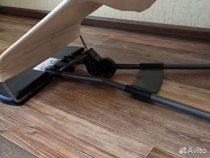 Шезлонг новый Luxmom