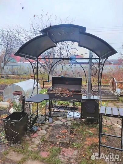 Мангал кованый с крышей