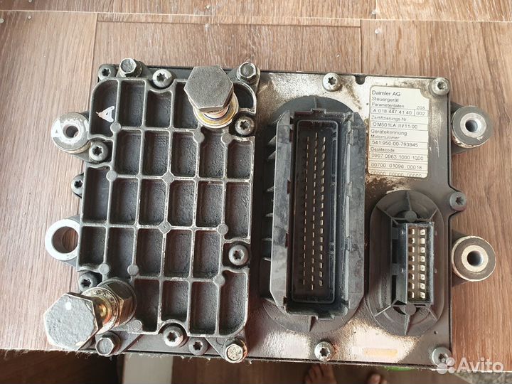 Эбу Mercedes benz