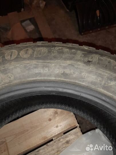 Goodyear UltraGrip Arctic 2 235/55 R17 103