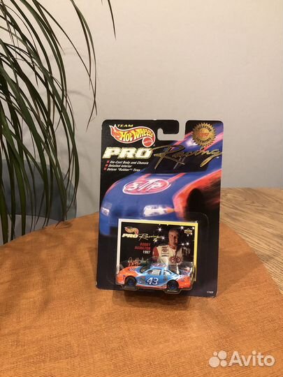 Hot wheels pro racing nascar