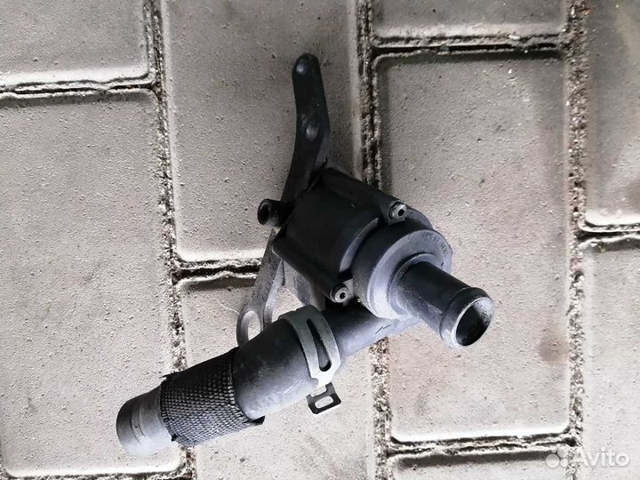 Дополнительный Насос Ауди 059121012A Ауди А6 С6