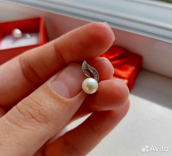 Серьги серебрянные с жемчугом и фианитами