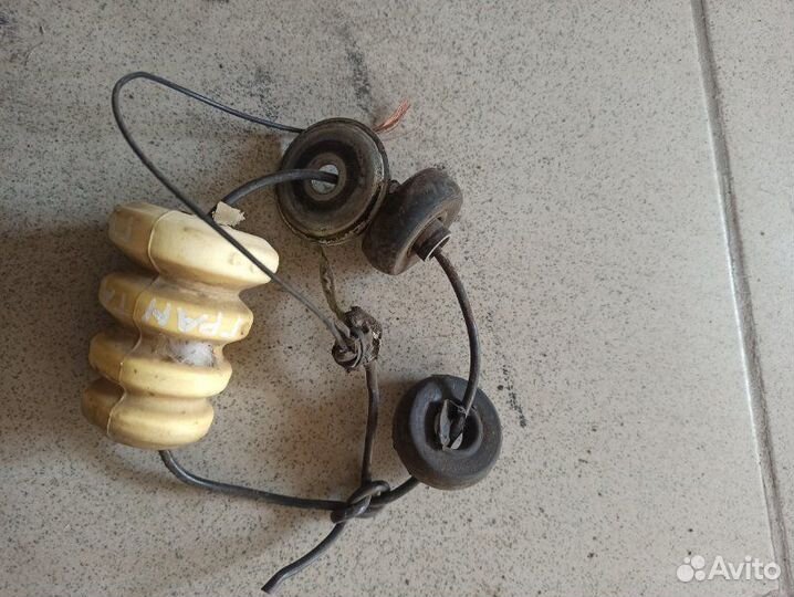 Отбойник амортизатора задний Лада Гранта седан