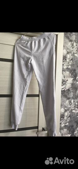 Спортивный костюм женский тонкий