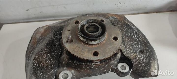 Кулак поворотный правый 8K0407258G 2.0 tfsi Audi