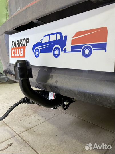Фаркоп для Mitsubishi Lancer X