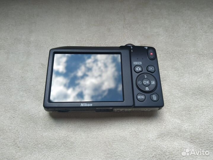 Цифровой фотоаппарат Nikon Coolpix A100