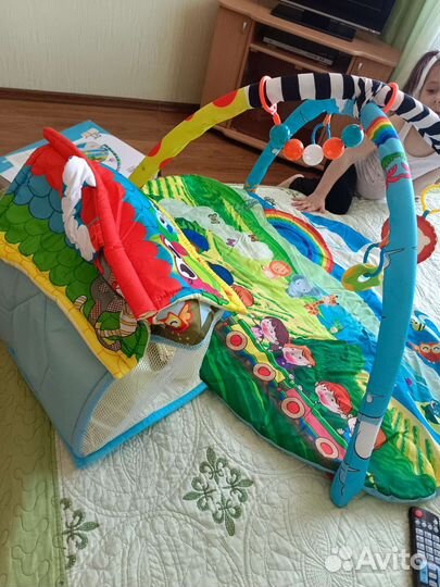 Развивающий коврик