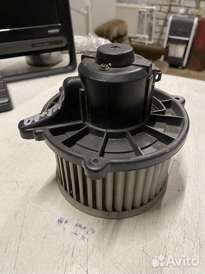 Моторчик отопителя Kia Spectra 2001-2011