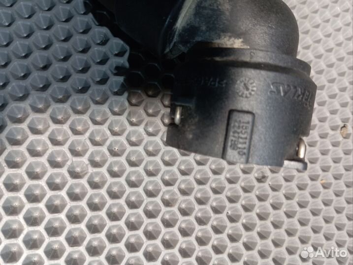 Патрубок системы охлаждения opel astra j