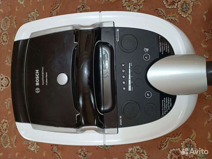 Моющий пылесос bosch BVD421 pro