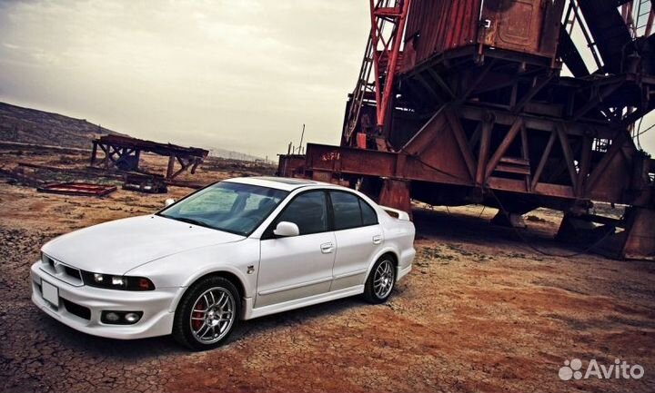 Накладки на колесные арки Mitsubishi Galant 8