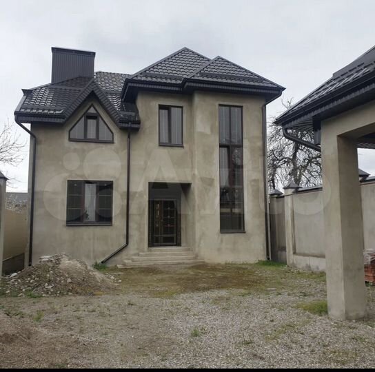 Дом 206 м² на участке 6 сот.