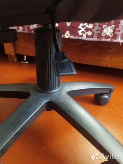 Компьютерное кресло