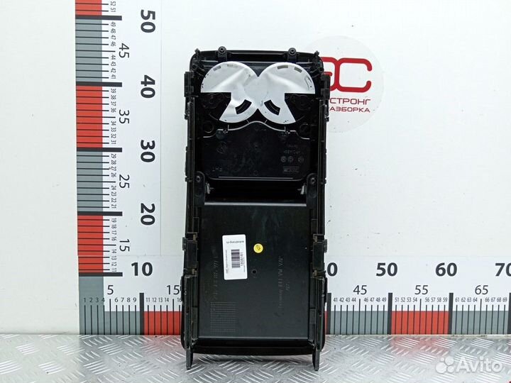 Бардачок Volkswagen Passat CC 2009