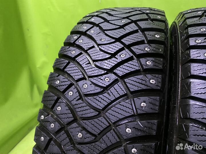 Dunlop GrandTrek Ice 03 215/60 R17 100T