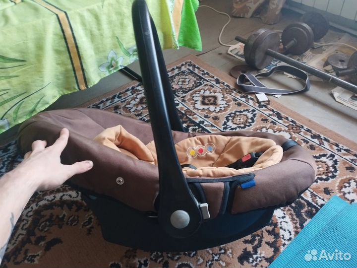 Детское автокресло