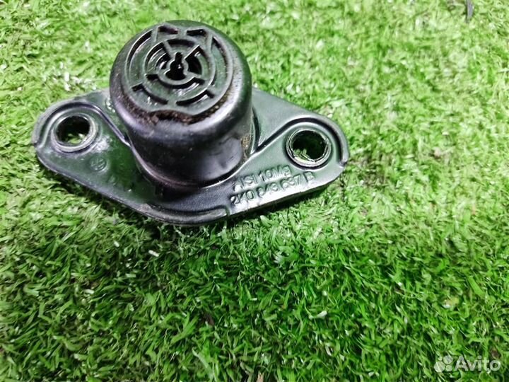 Направляющая сдвижной двери volkswagen Caddy 3 20