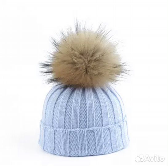 Шапка вязанная с Помпоном детская