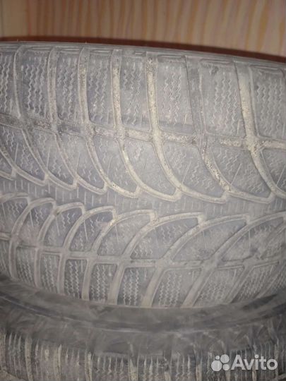 Bridgestone Blizzak LM-32 225/45 R18