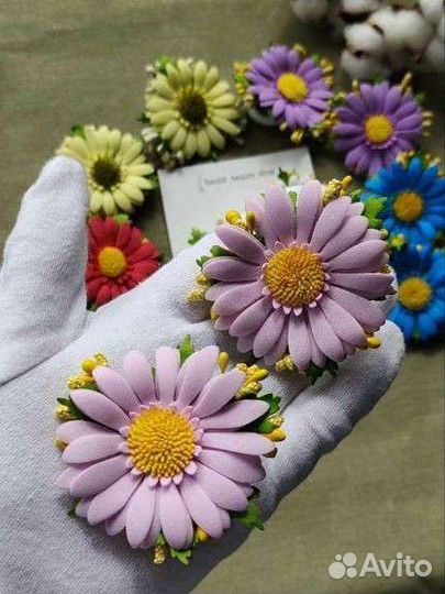 Цветы ромашки на резинке