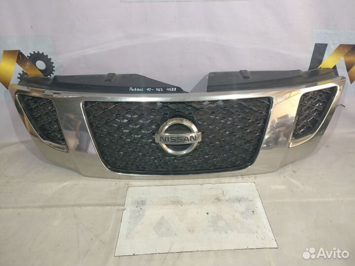 Ниссан Патрол 2010- Решетка радиатора 4588