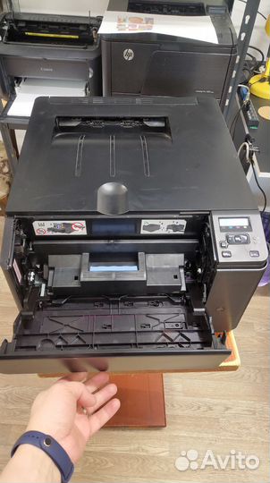 Цветной лазерный принтер HP LaserJet Pro 200 M251n