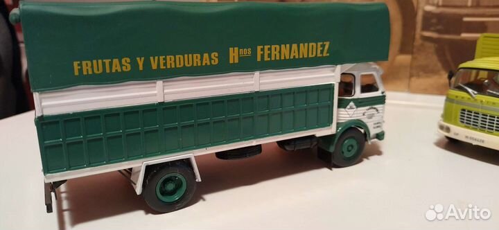 Коллекционные модели грузовиков прошлых лет