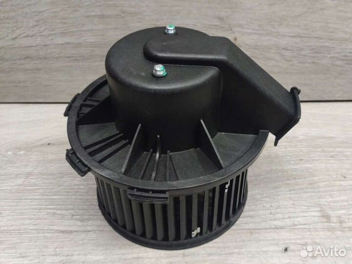 Моторчик печки Mercedes Sprinter W906