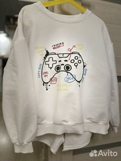 Свитшот, шорты