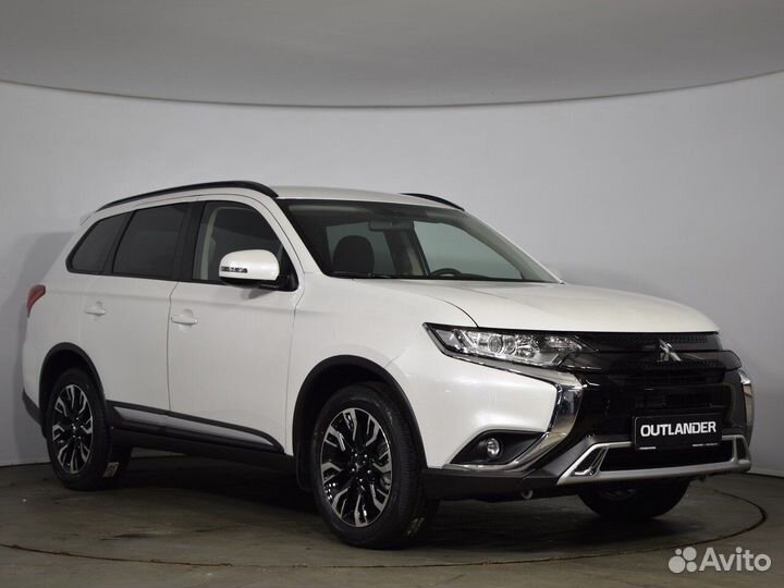 Mitsubishi Outlander 2 CVT, 2022