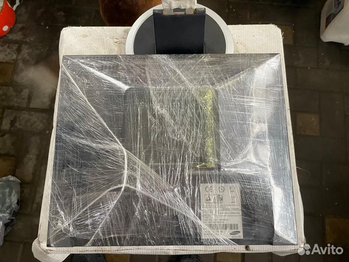 Монитор samsung