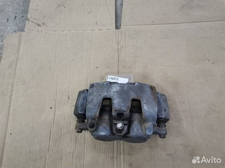 Суппорт передний правый