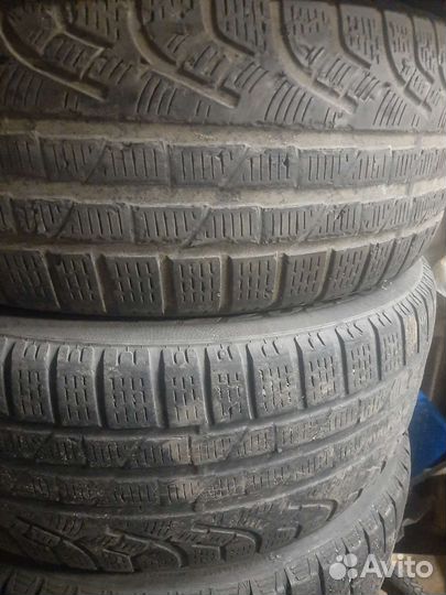 Pirelli Winter 210 SnowControl Serie II 215/60 R16 99H