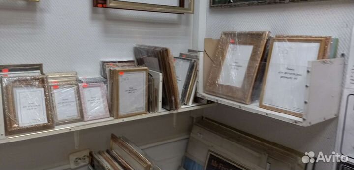 Рамы для картин на подрамнике и холстов на картоне