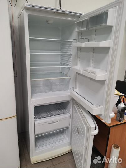 Двухкамерный холодильник Атлант б\у