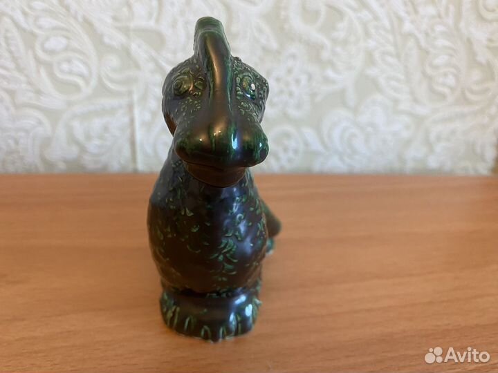 Антикварный дракон символ года