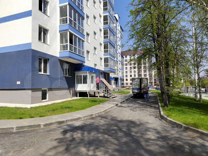 4-к. квартира, 99,6 м², 2/9 эт.