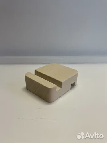 Подставка для телефона из дерева